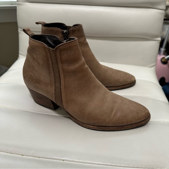 Aquatalia Taupe Weatherproof Leather Ankle Booties 7.5 - Picture 1 of 7